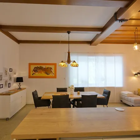 Lauras - Ihre Wohlfuehloase In Der Suedweststeiermark Mit Garten, Pool, Biotop & Weinbar