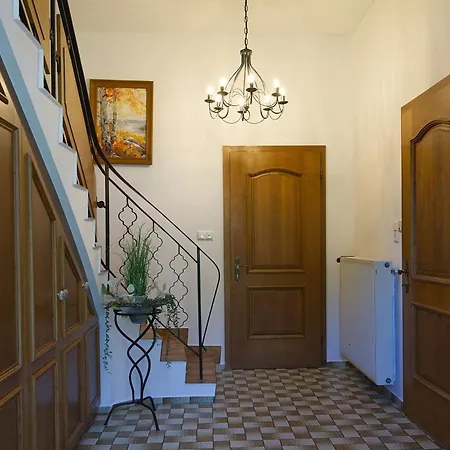 Lauras - Ihre Wohlfuehloase In Der Suedweststeiermark Mit Garten, Pool, Biotop & Weinbar Appartement