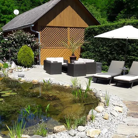 Lauras - Radfahren, Wandern, Garten, Pool & Wein Suedsteiermark