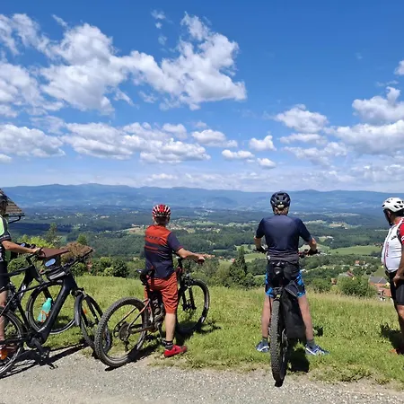 Lauras - Ihre Wohlfuehloase In Der Suedweststeiermark Mit Garten, Pool, Biotop & Weinbar Appartement Eibiswald