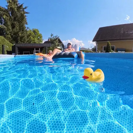 Lauras - Ihre Wohlfuehloase In Der Suedweststeiermark Mit Garten, Pool, Biotop & Weinbar Eibiswald