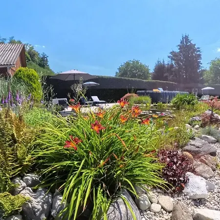 Lauras - Ihre Wohlfuehloase In Der Suedweststeiermark Mit Garten, Pool, Biotop & Weinbar Eibiswald